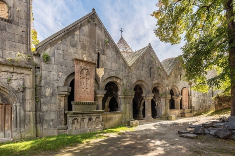 Von Tiflis nach Armenien: Kreuzungen des Erbes