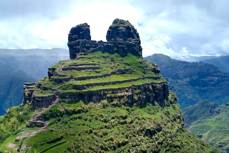 &quot;Waqra Pucara, The Majestic Fortress Revealing Secrets of the Andes&quot;.