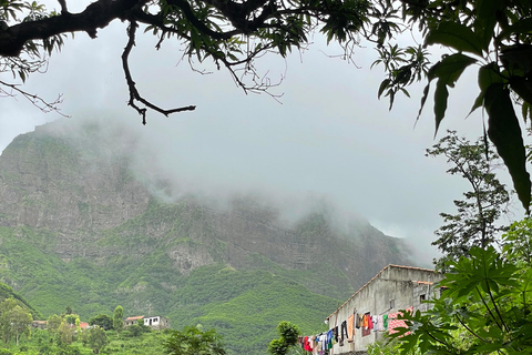 Serra Malagueta - Ribeira de Gongon - Hortelão Hike Hike Serra Malagueta - Ribeira de Gongon - Hortelão