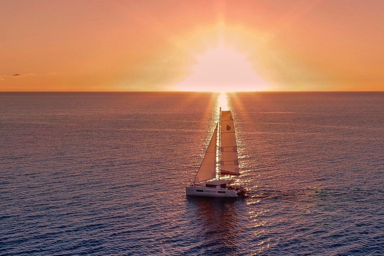 Palma: Small-Group Catamaran Cruise with Tapas, Snorkeling, and Paddleboarding Palma: Catamaran Cruise for Small Groups with Tapas, Snorkeling, and Paddleboarding