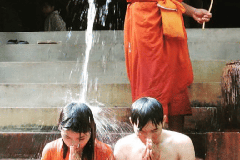 暹粒传统精神水祝福