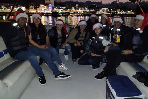 GUATAPÉ: CHRISTMAS LIGHTS TOUR IN EASTERN ANTIOQUIA WITH NAVIGATION