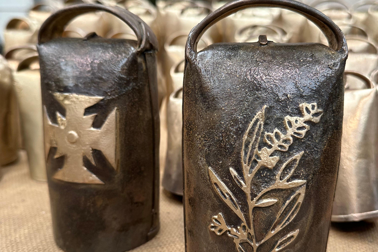 Alentejo cowbells: a guided tour of a craft factory Alentejo rattles: a guided tour of an artisanal factory