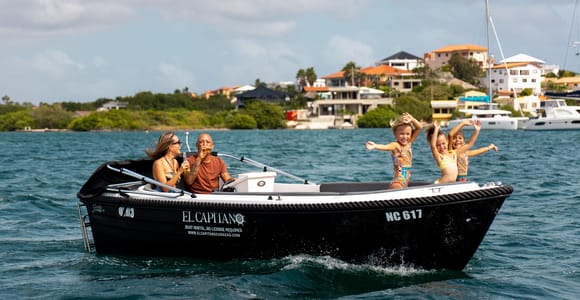 Curaçao: Self-Drive Boat Rental with Optional Snorkeling