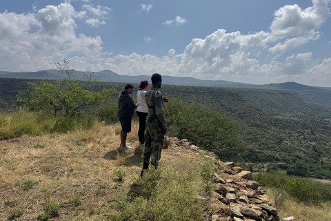 Addis Ababa: Awash National Park 2-Day Safari & Volcano Hike