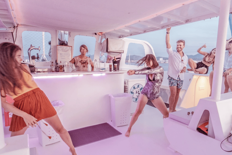 Ibiza: Catamaran Cruise with Cooking Class and BBQ