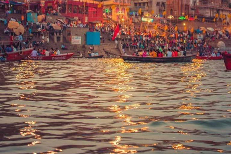 من دلهي: جولة لمدة يومين في فاراناسي مع إقامة 5 نجوم ورحلات جوية.
