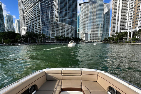 Miami: Private 29’ Sundeck Coastal Highlights Boat Tour 2-hour Private Boat Tour