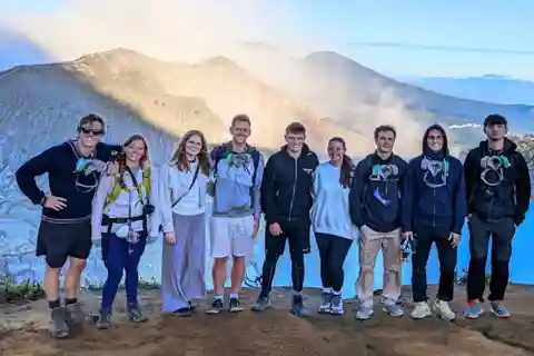 Bali: 3-Day Ijen and Bromo Tour with Accommodation
