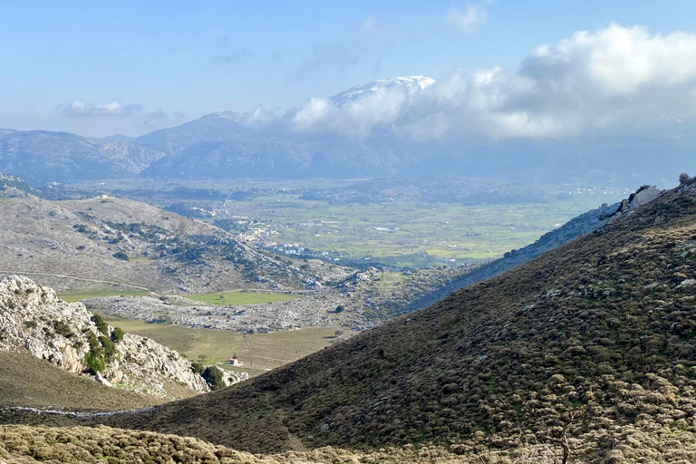 Creta: Excursión Guiada de Senderismo por la Meseta de Lassithi