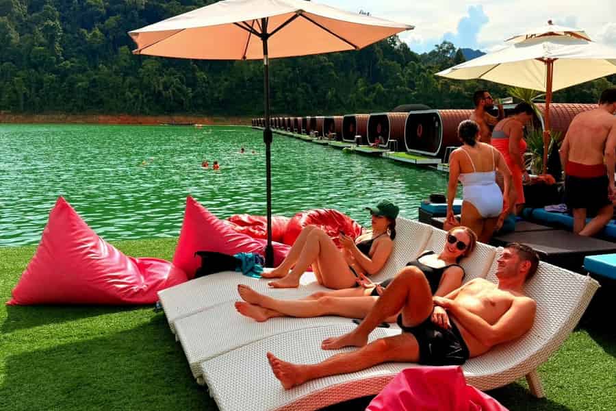 Khao Sok: Chiao-Lan-See, Diamanthöhle, Wandern, alles inklusive. Foto: GetYourGuide Khao Sok: Chiao-Lan-See, Diamanthöhle, Wandern, alles inklusive. Foto: GetYourGuide