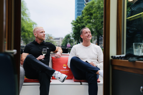 Amsterdam: Burger Cruise - Burgerbar & Canal Cruise Black Angus Beef Burger