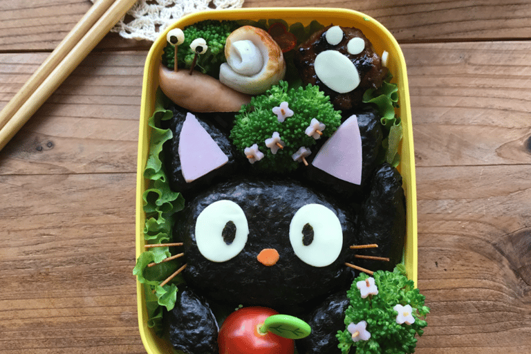 Learn How to Make a Cute Character Bento (Cooking Class)