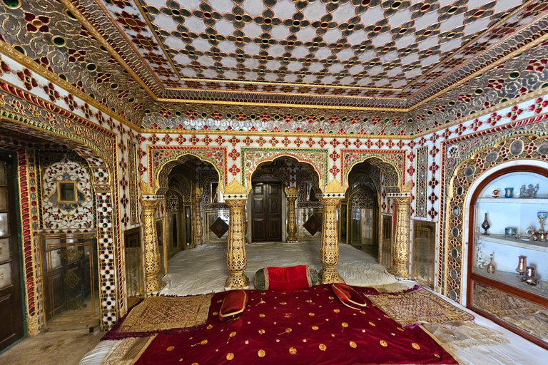 Tour panoramico privato di Jaipur in auto + guida