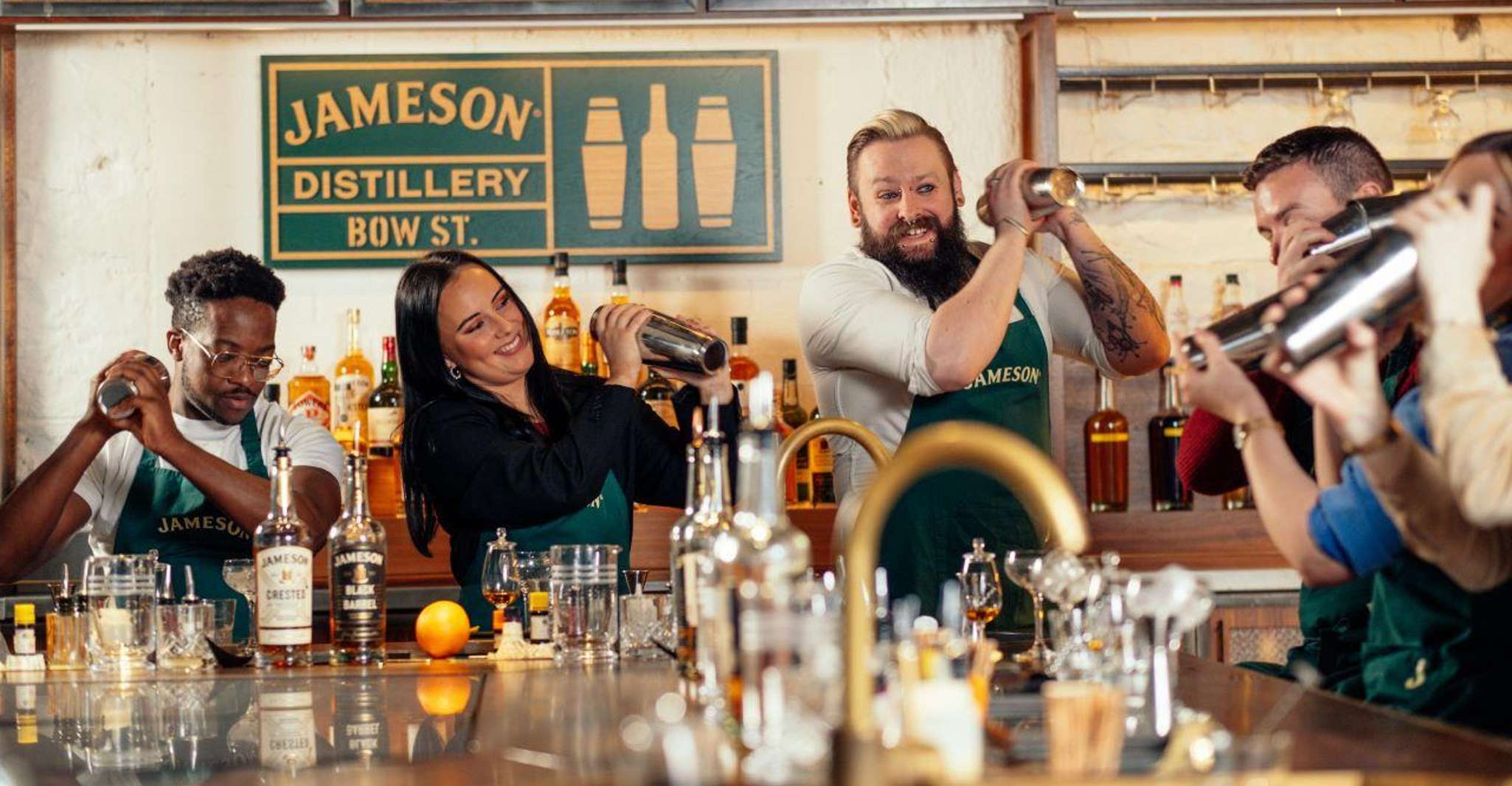 Dublin: Jameson Distillery Whiskey Cocktail-Making Class