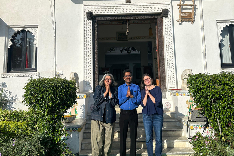 Udaipur: Private City Tour with Multilingual Guide