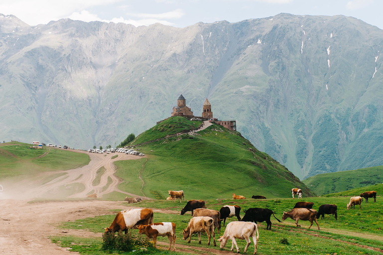 Tbilisi: Kazbegi Mountains & Military Highway Day Trip