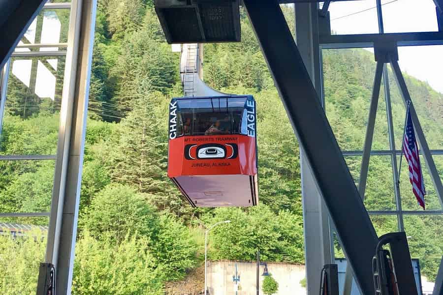 Juneau: Fahrt mit der Mount Roberts Tram mit App und Karte. Foto: GetYourGuide