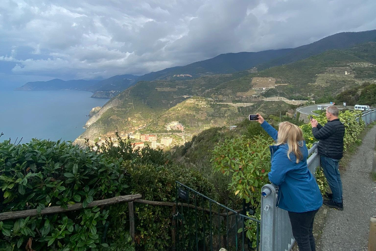 Cinque Terre Tour mit dem Shuttle ab Lucca, Pisa oder La SpeziaCinque Terre Tour mit dem Shuttle ab Lucca und Pisa