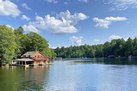 From Toronto: Lake Muskoka and Huntsville Group Day Trip