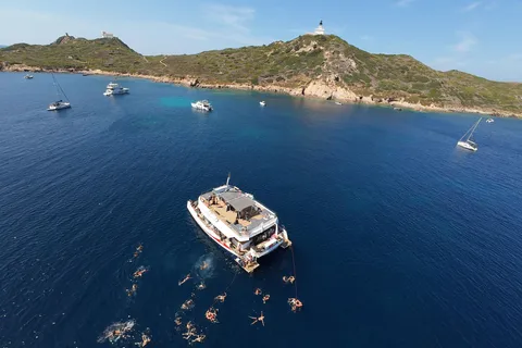 Ajaccio die Blutinseln: Katamaranfahrt ALL INCLUSIVE