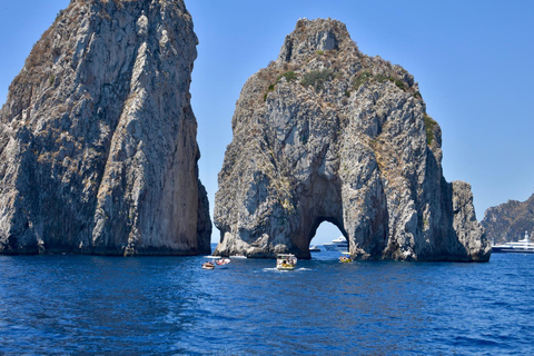 Von Positano: Tagestour nach Capri - Gruppentour mit dem BootCapri Kleingruppentour mit dem Boot