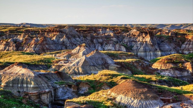 Visit Historic Drumheller Horseshoe Canyon and Tyrrell Museum in Drumheller