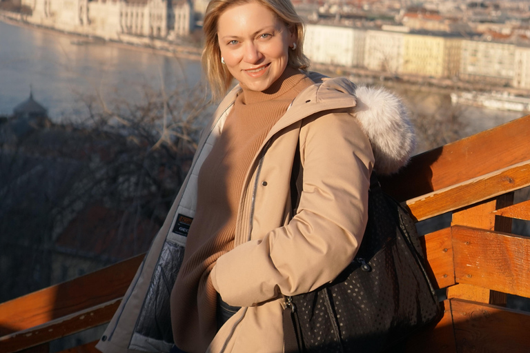 Buda Castle Walking Tour + Professional Photoshoot