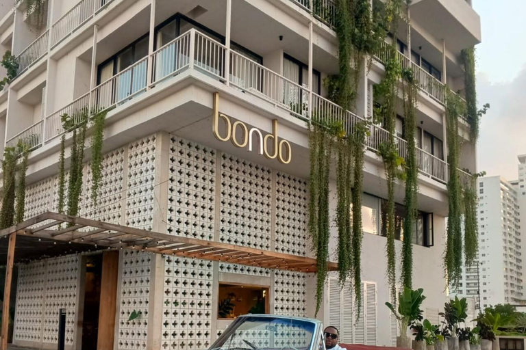 Tour privato in auto d'epoca a Cartagena