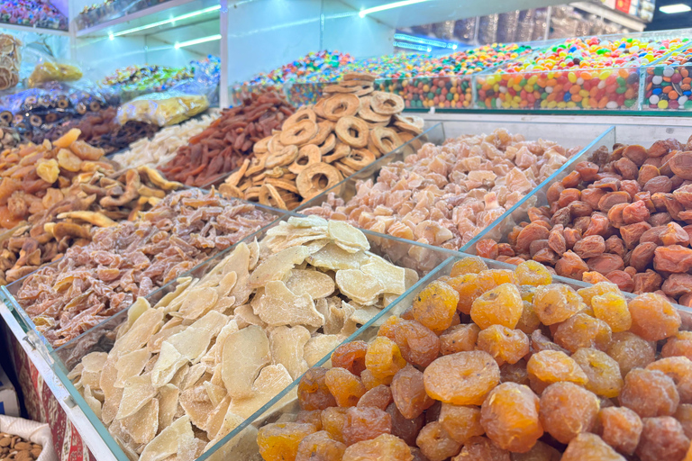 Baku Food Tour: 10+ Tastings, Tea Set & Local Spices Small group (max 10 people)