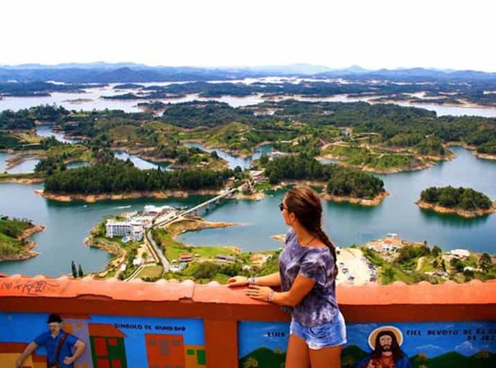 Colagem de mídia