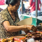 Ubud: Gianyar Night Market Food Tour with up to 17+ Tastings Ubud: Gianyar Night Market Food Tour with up to 17+ Tastings