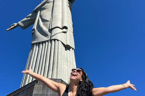 Sunrise (Dona Marta) + Christ the Redeemer + Sugarloaf Tour