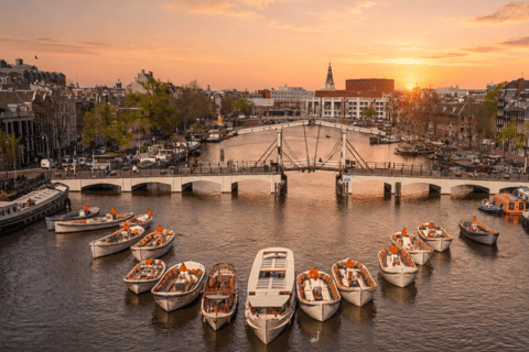 Amsterdam: Evening. (Sunset) Canal Cruise with Bar on Board Central Station Meeting Point without Drinks