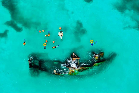 Cancun: Half-Day Private Catamaran for 35 guests