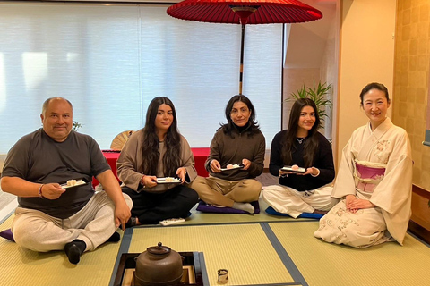 Tea ceremony experience in Japanese-style room 60min 60min session