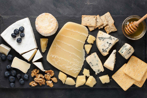 Vanuit Bazel: dagtrip naar Thun, rondvaart en St. BeatusgrottenRondleiding met kaasproeverij