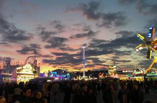 Picture: München: Oktoberfest Experience and Lunch in Tent