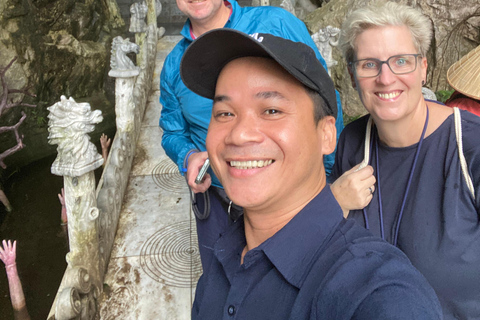 Hoi An/Da Nang: Golden Bridge, Marble Mt & My Son Sanctuary