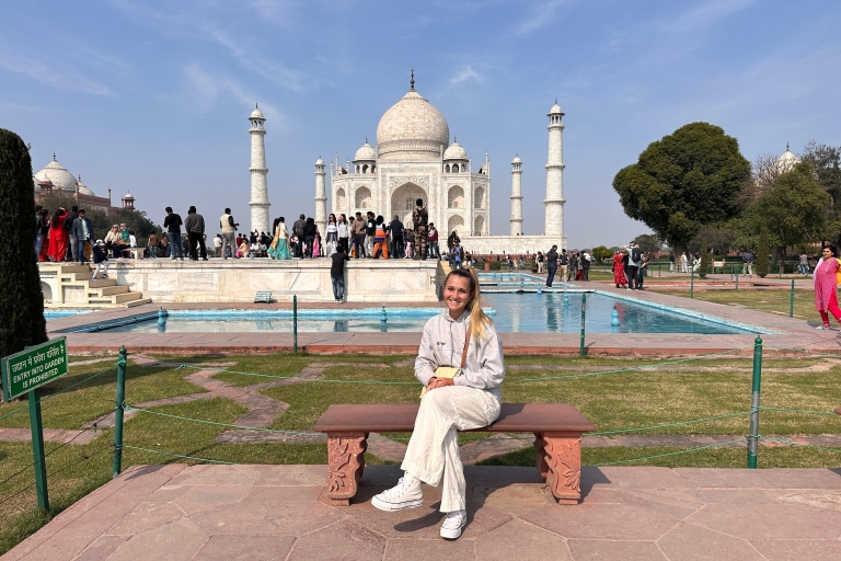 Von Delhi - Taj City & Agra Fort Tour am selben Tag mit der LimousineAI- Auto, Reiseführer, 5*Mittagessen & Monumententickets.