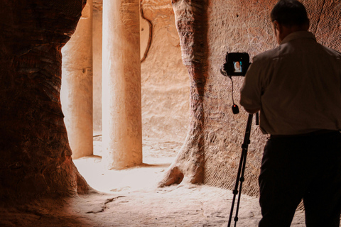 Petra Photography Tour: Capture the Magic with an Expert Shared Group Petra Photography Tour