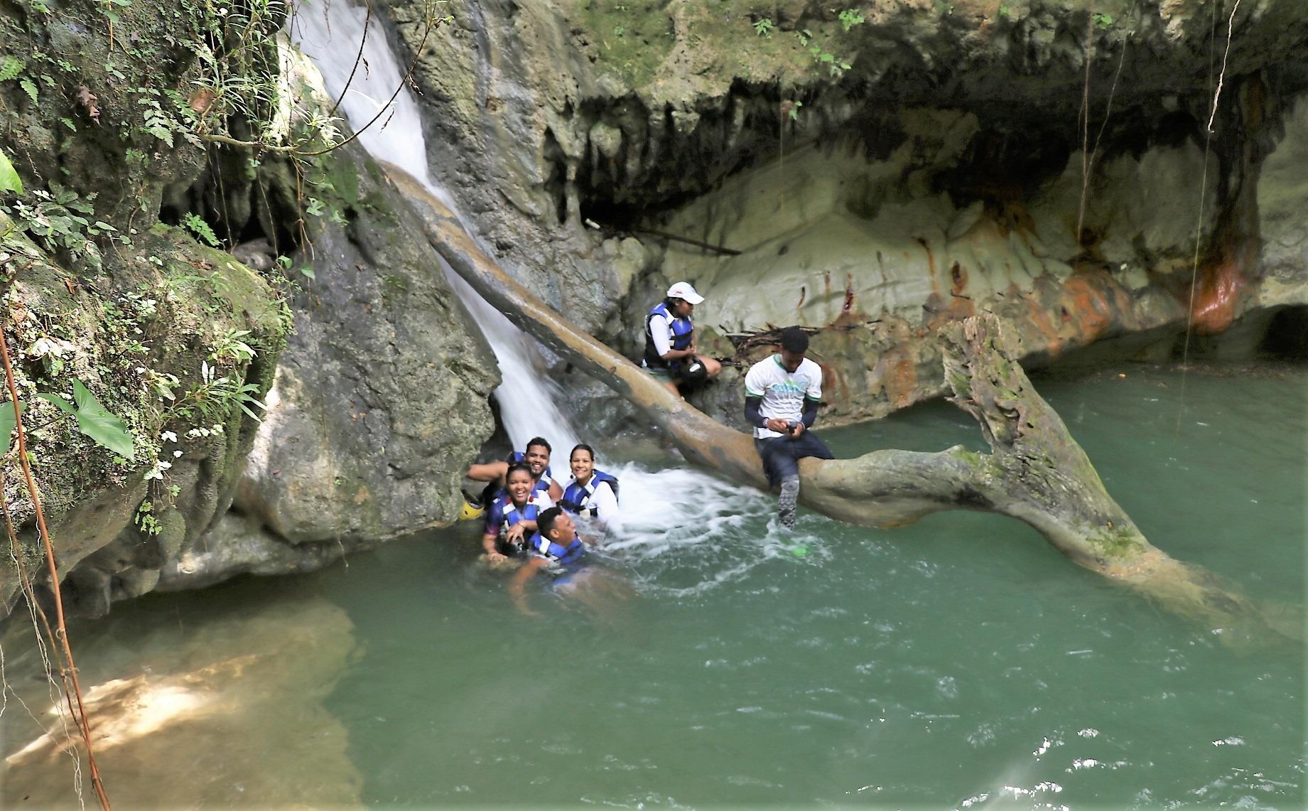 Jarabacoa: Canyoning und Abseilen am Jimenoa-Fluss