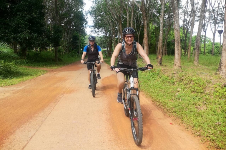 Phuket's verborgen paden fietstocht met kleine groepen