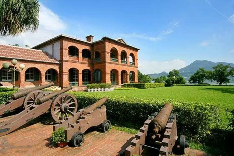 الضوء الذهبي والنسيم اللطيف: يوم على طول ساحل تامسويرحلة لمدة 9 ساعات {سيارة عمل ذات ثمانية مقاعد}