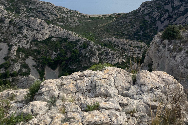 Calanques Ridge Trek with Panoramic Mediterranean Views