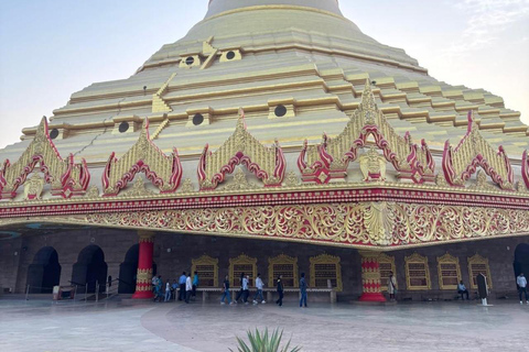 Mumbai: tour globale della Pagoda Vipassana con trasportoTour mondiale delle pagode Vipassana con trasporto incluso
