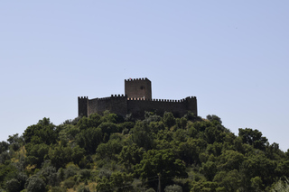 Ribatejo: Tour of Abrantes, Almourol, and River Beach with Lunch included