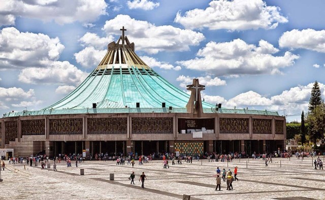 Visit México Pyramids of Teotihuacán & Basilica of Guadalupe in Ciudad de México, México