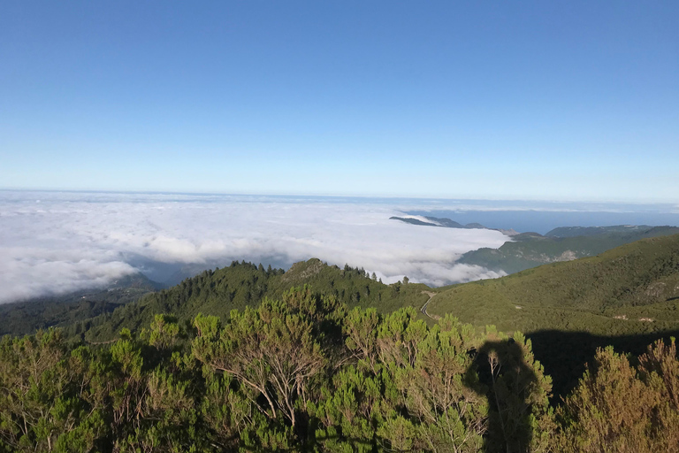Madeira: Guided Peak Crossing: Pico do Arieiro to Pico Ruivo
