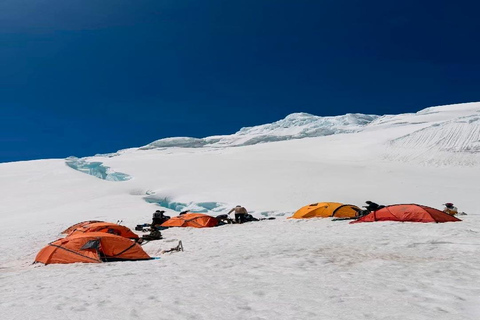 Huaraz: 4-Day Guided Expedition to Nevado Chopicalqui